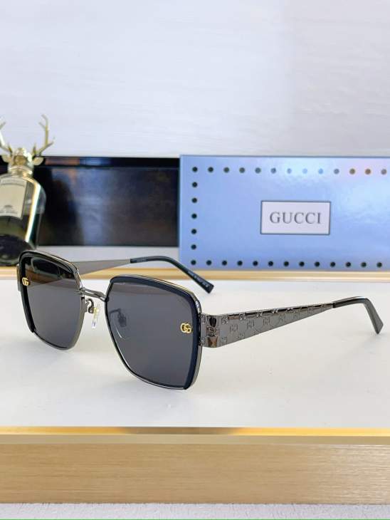 Picture of Gucci Sunglasses _SKUfw80049239fw